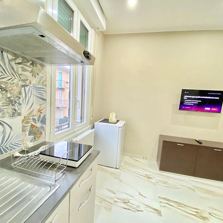 Moderno Apartment Linate San Donato Milan Bagian luar foto